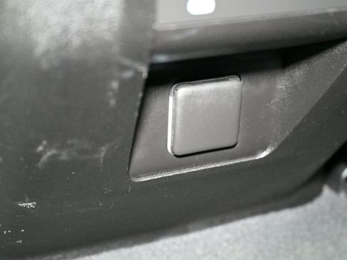 Used 2023 Chevrolet Tahoe LT image 49