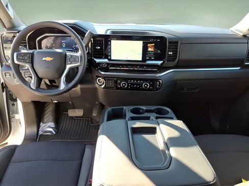 Used 2025 Chevrolet Silverado 1500 LT image 13