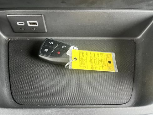 Used 2024 Chevrolet Brightdrop 600 w/ Battery Pack, Max Range AWD/4WD image 24