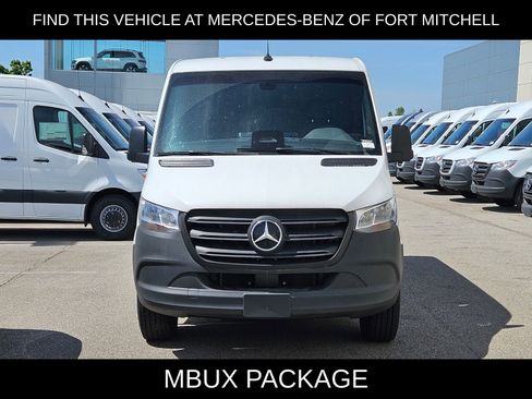 New 2025 Mercedes-Benz eSprinter 144 Cargo image 2