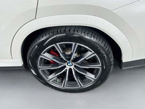Used 2023 BMW X6 xDrive40i w/ M Sport Package AWD/4WD image 32