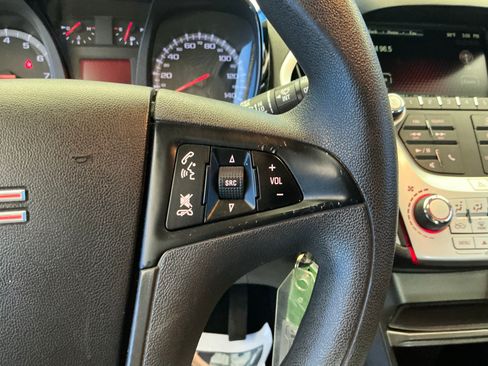 Used 2017 GMC Terrain SLE FWD image 16