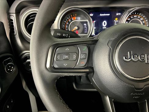 Used 2023 Jeep Wrangler Sport AWD/4WD image 11