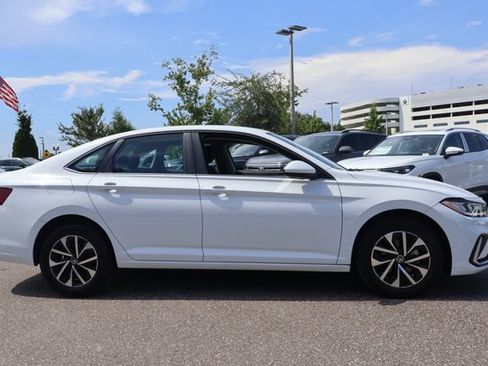 Used 2025 Volkswagen Jetta S FWD image 8