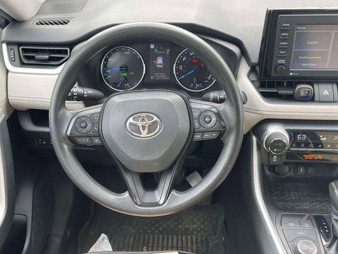 Used 2021 Toyota RAV4 XLE w/ Convenience Package image 14