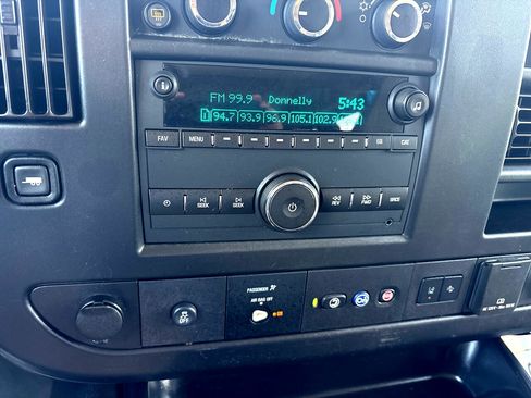 Used 2019 Chevrolet Express 3500 LT w/ LT Preferred Equipment Group image 30