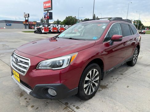 Used 2016 Subaru Outback 2.5i Limited AWD/4WD image 4