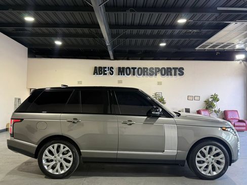 Used 2019 Land Rover Range Rover Supercharged AWD/4WD image 8