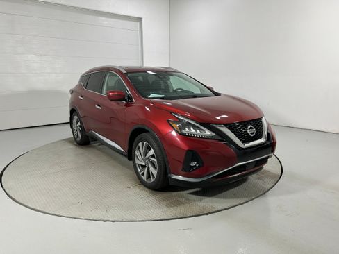 Used 2020 Nissan Murano SL w/ Moonroof Package AWD/4WD image 2
