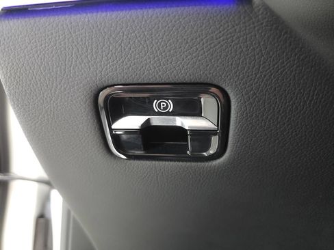 Used 2023 Mercedes-Benz S 580 4MATIC Sedan image 10