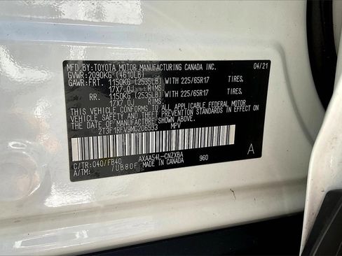 Used 2021 Toyota RAV4 LE image 16