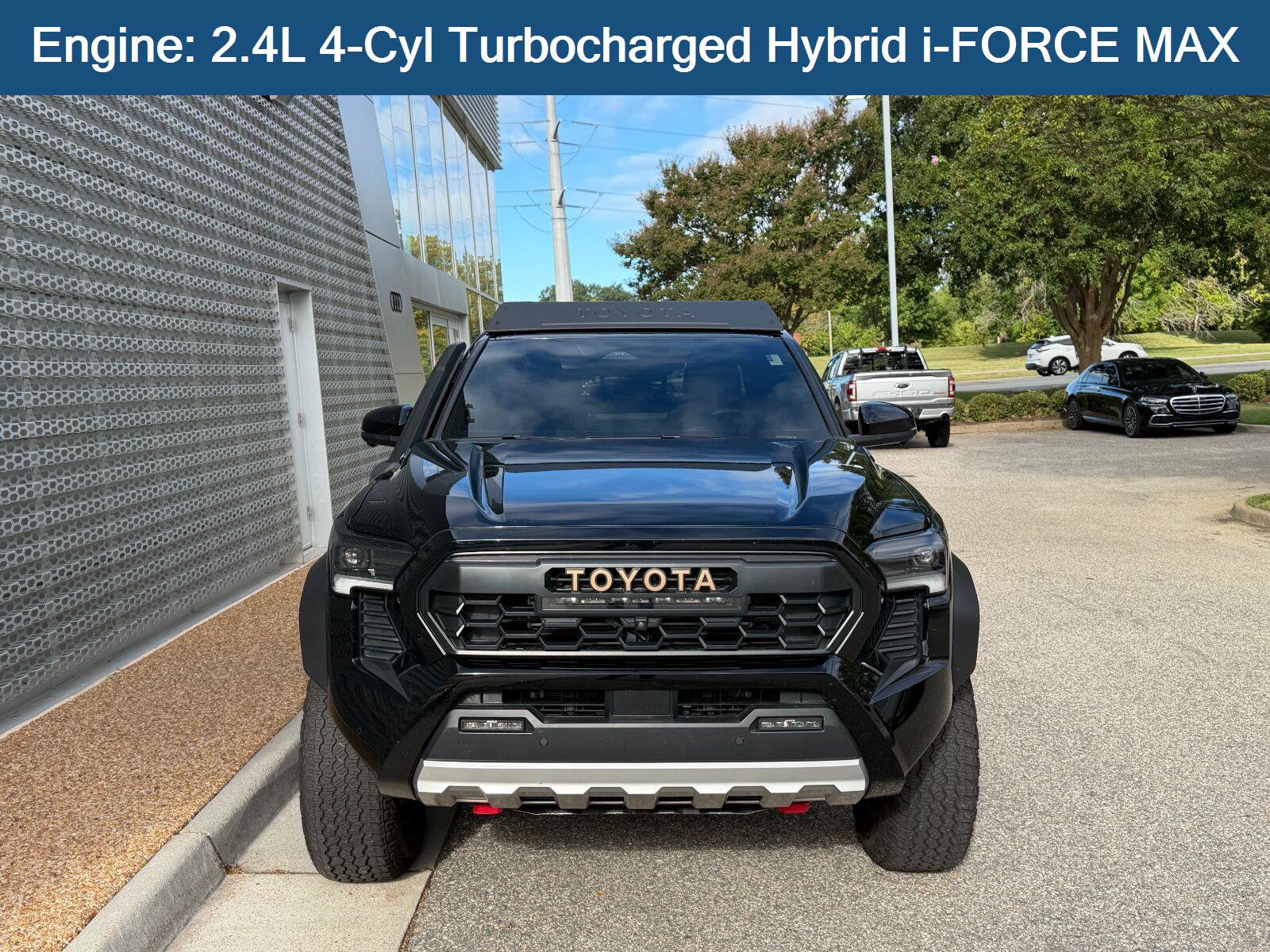 Used 2025 Toyota Tacoma 4x4 Double Cab Hybrid image 2