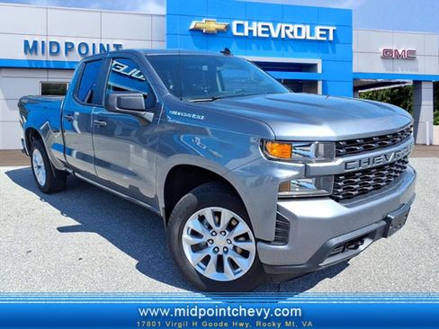 Used 2021 Chevrolet Silverado 1500 Custom AWD/4WD image 1