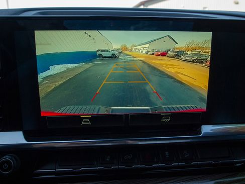 Used 2025 Chevrolet Silverado 2500 LT AWD/4WD image 17