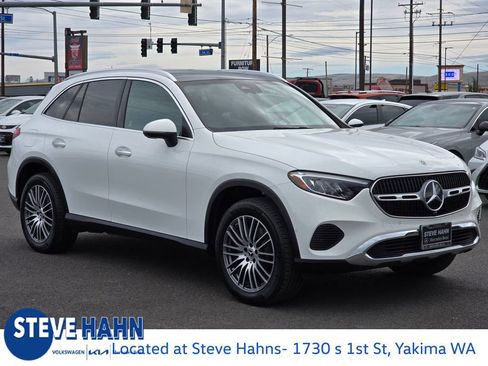 Used 2025 Mercedes-Benz GLC 300 4MATIC image 7