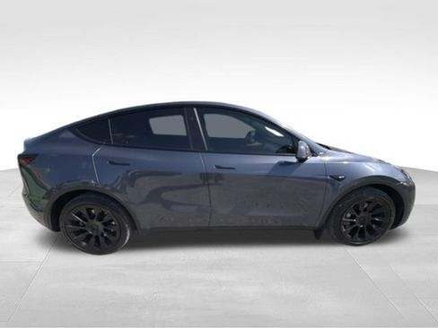 Used 2023 Tesla Model Y Long Range AWD/4WD image 34