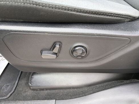 Used 2021 RAM 1500 Big Horn image 19