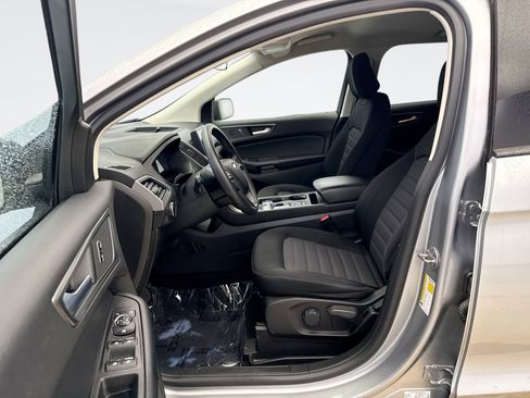 Used 2023 Ford Edge SE AWD/4WD image 10