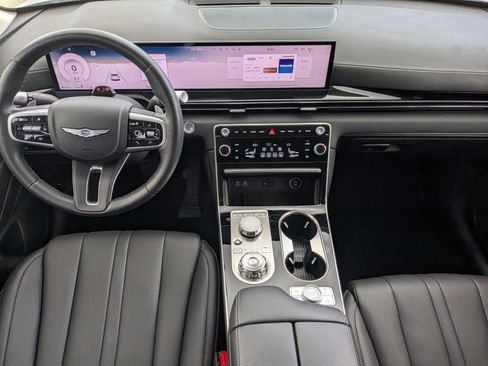 Used 2025 Genesis GV80 2.5T Standard AWD/4WD image 17