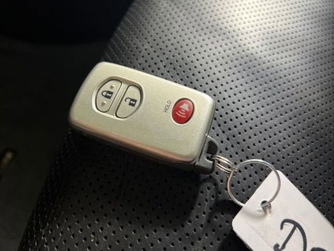 Used 2015 Toyota 4Runner SR5 image 24