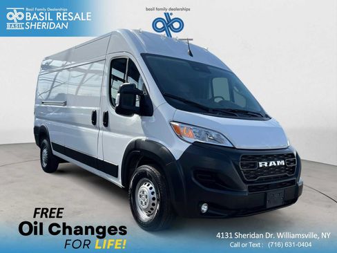 Used 2025 RAM ProMaster 2500 w/ Convenience Group FWD image 1