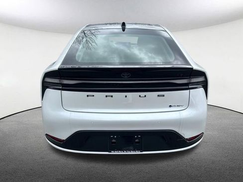 New 2026 Toyota Prius Plug-In Hybrid image 10