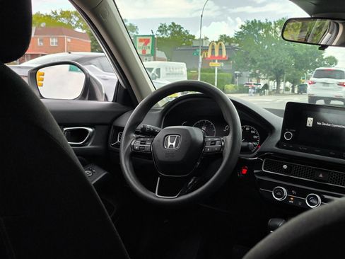 Used 2022 Honda Civic LX image 17