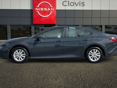 Used 2025 Toyota Camry LE image 6