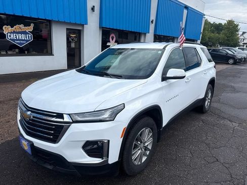 Used 2023 Chevrolet Traverse LT w/ LPO, Floor Liner Package AWD/4WD image 2