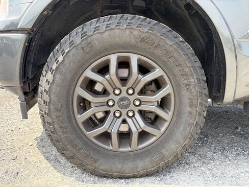 Used 2019 Ford F150 XLT w/ Equipment Group 302A Luxury AWD/4WD image 6