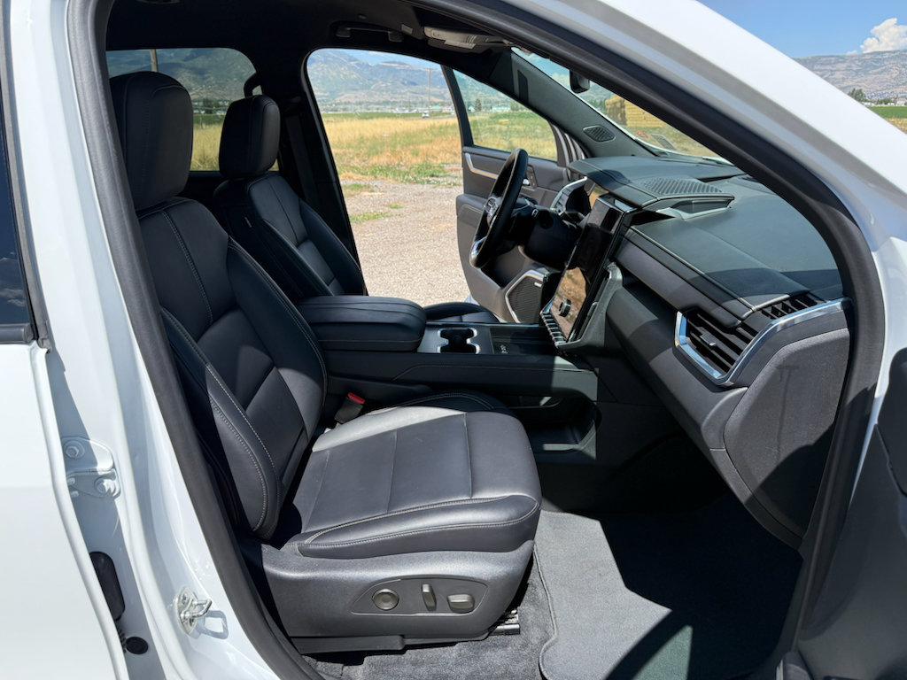 Used 2024 GMC Acadia Elevation AWD/4WD image 38