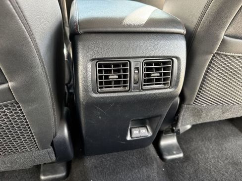 Used 2024 Toyota 4Runner TRD Off-Road Premium AWD/4WD image 37