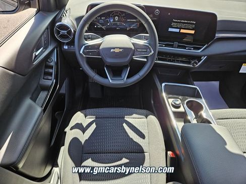 New 2026 Chevrolet Equinox LT w/ Safety and Technology Package AWD/4WD image 8