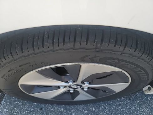 Used 2019 Hyundai Ioniq Limited FWD image 23