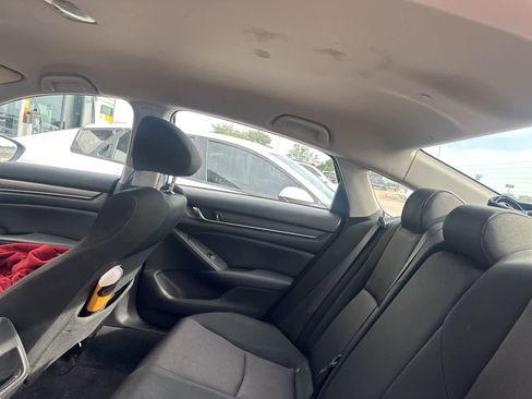 Used 2018 Honda Accord LX image 9