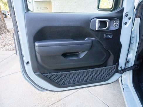 Used 2024 Jeep Wrangler Sport AWD/4WD image 7