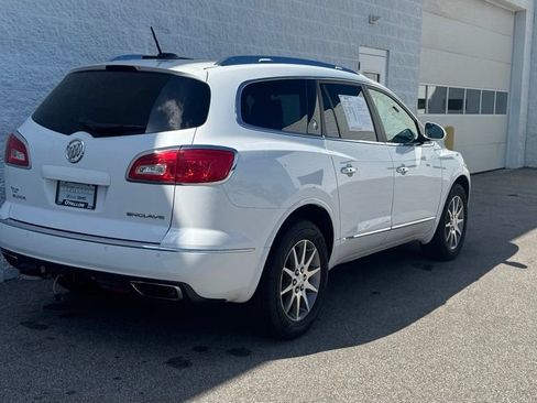 Used 2016 Buick Enclave Convenience FWD image 3