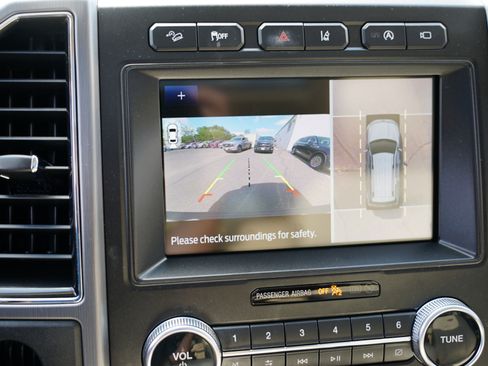 Used 2021 Ford Expedition Platinum image 32