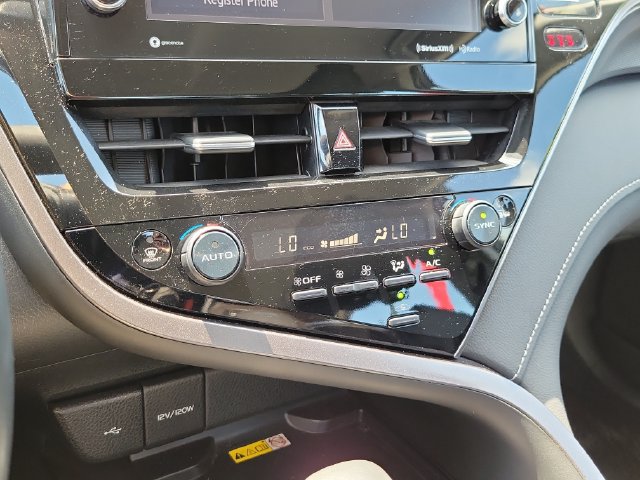 Used 2024 Toyota Camry XSE FWD image 30