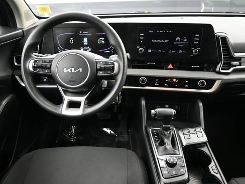 Used 2023 Kia Sportage LX AWD/4WD image 19