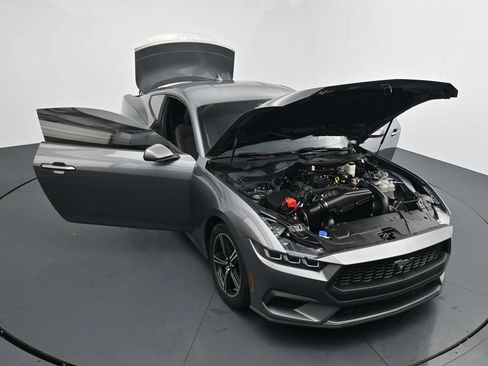 Used 2024 Ford Mustang Coupe RWD image 25