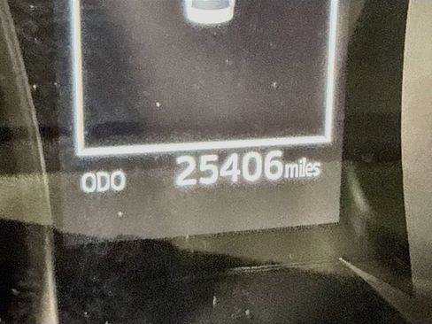 Certified 2024 Toyota Camry SE FWD image 5