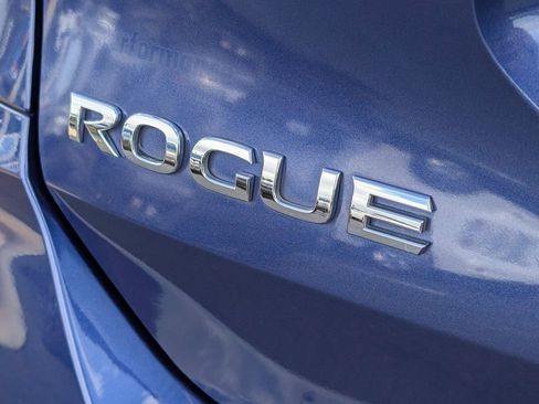 Used 2019 Nissan Rogue S image 16
