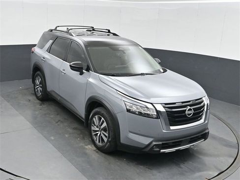 Used 2023 Nissan Pathfinder SL w/ Lighting Package (N92) image 39