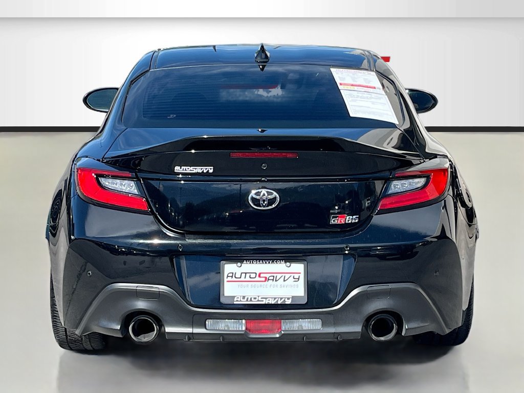 Used 2022 Toyota GR86 Premium w/ ALL Weather Mat Package (TMS) RWD image 6