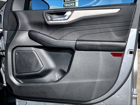 Used 2021 Ford Escape SEL image 23