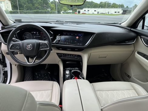Used 2021 Buick Envision Avenir w/ Technology Package II image 21