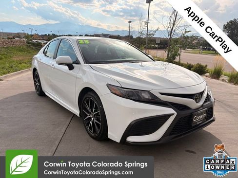 Used 2023 Toyota Camry SE FWD image 1