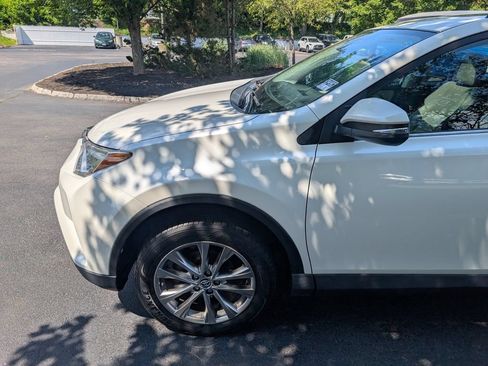 Used 2017 Toyota RAV4 Limited AWD/4WD image 2