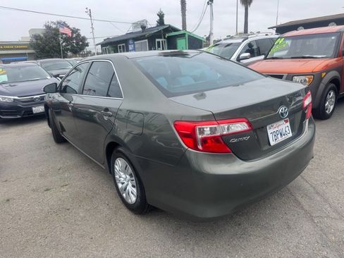 Used 2013 Toyota Camry LE FWD image 5